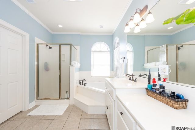 2101 Brittany Dr, Port Allen, LA 70767