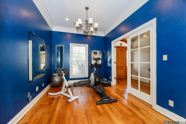 2101 Brittany Dr, Port Allen, LA 70767