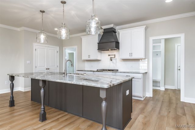 359 Hillston Drive, Wetumpka, AL 36093