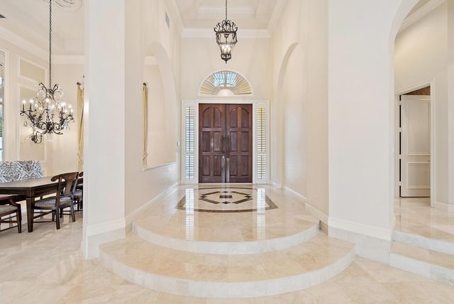 8500 Egret Lakes Lane, West Palm Beach, FL 33412