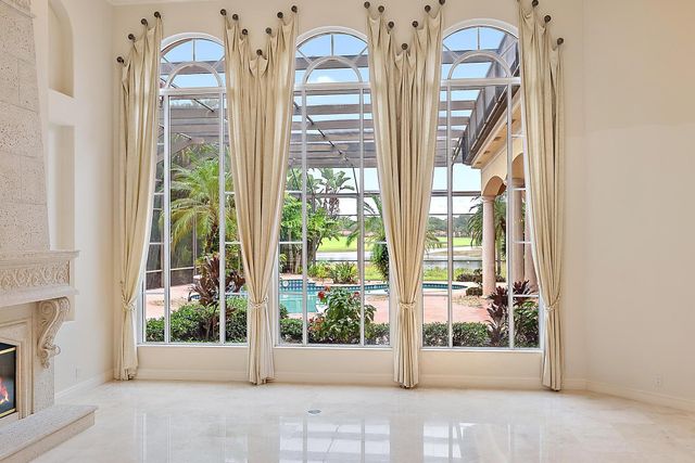 8500 Egret Lakes Lane, West Palm Beach, FL 33412