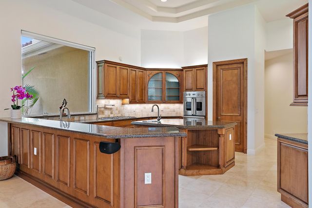 8500 Egret Lakes Lane, West Palm Beach, FL 33412