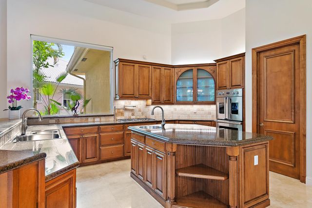 8500 Egret Lakes Lane, West Palm Beach, FL 33412