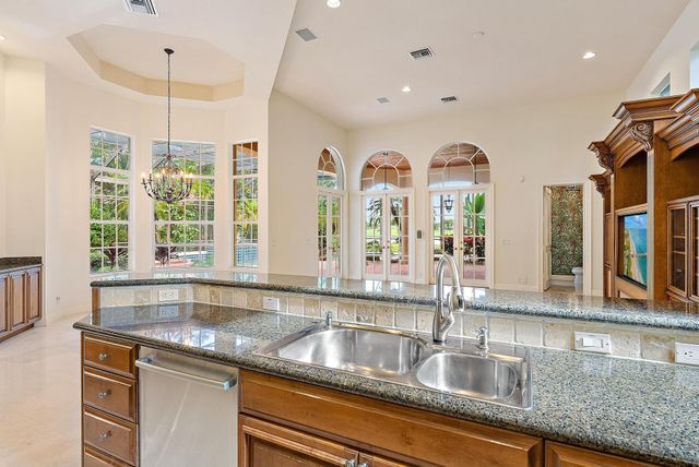 8500 Egret Lakes Lane, West Palm Beach, FL 33412