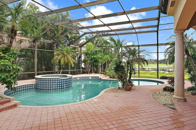 8500 Egret Lakes Lane, West Palm Beach, FL 33412