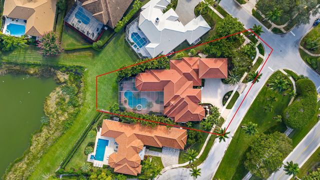 8500 Egret Lakes Lane, West Palm Beach, FL 33412