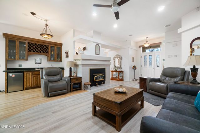 1216 Pleasantview Drive, Gardnerville, NV 89460