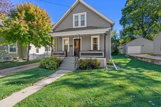 1471 Cleveland AVENUE, Waukesha, WI 53186