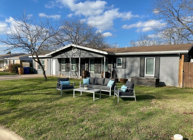 3212 Whites DR, Austin, TX 78735