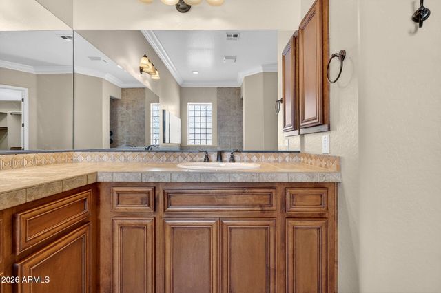 4101 E WOODSIDE Way, Gilbert, AZ 85297