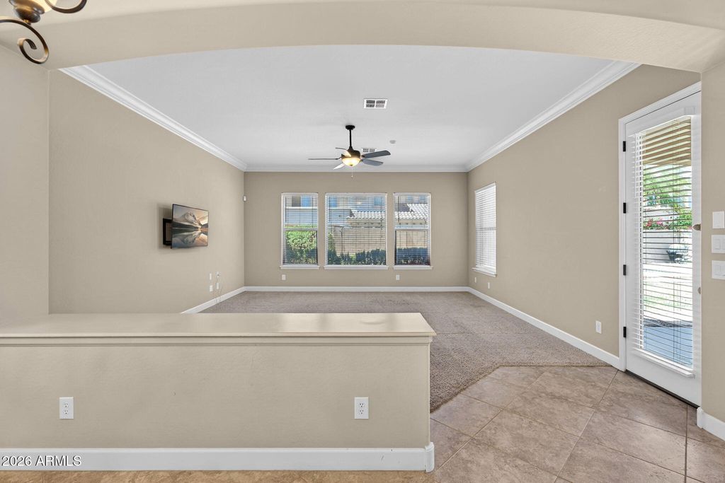 Image 17 of property listing at 4101 E WOODSIDE Way, Gilbert, AZ 85297