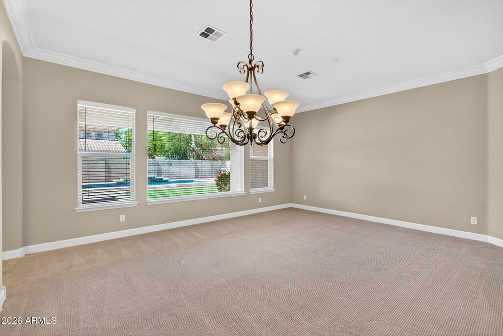 Image 18 of property listing at 4101 E WOODSIDE Way, Gilbert, AZ 85297