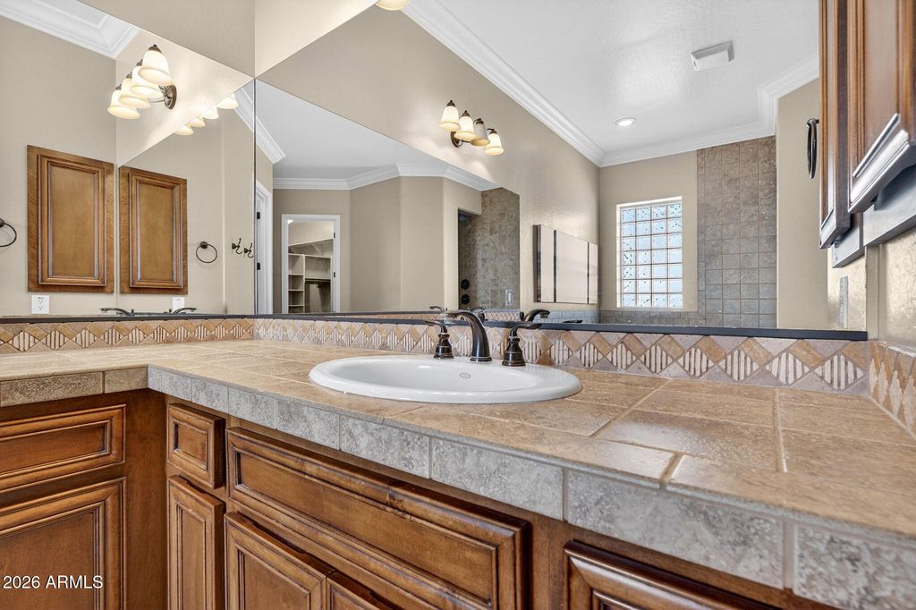 Image 30 of property listing at 4101 E WOODSIDE Way, Gilbert, AZ 85297