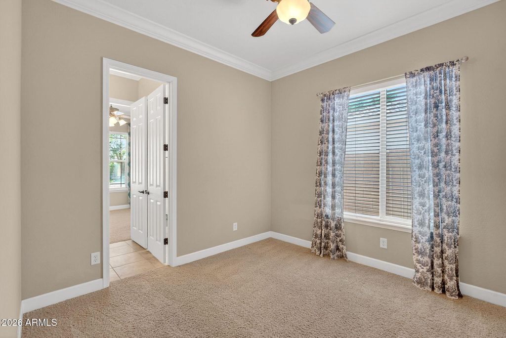 Image 36 of property listing at 4101 E WOODSIDE Way, Gilbert, AZ 85297