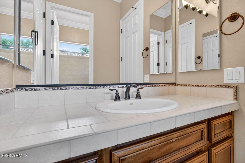 Image 38 of property listing at 4101 E WOODSIDE Way, Gilbert, AZ 85297