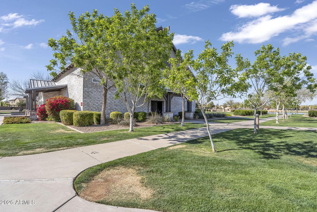 Image 60 of property listing at 4101 E WOODSIDE Way, Gilbert, AZ 85297
