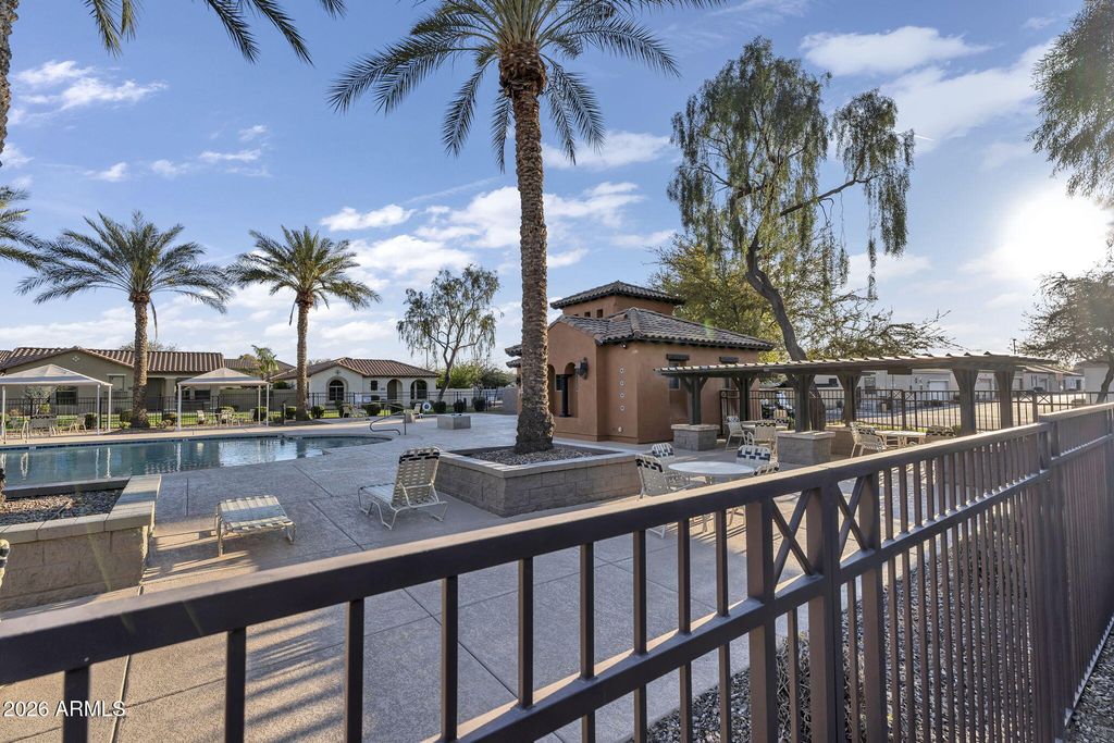 Image 62 of property listing at 4101 E WOODSIDE Way, Gilbert, AZ 85297