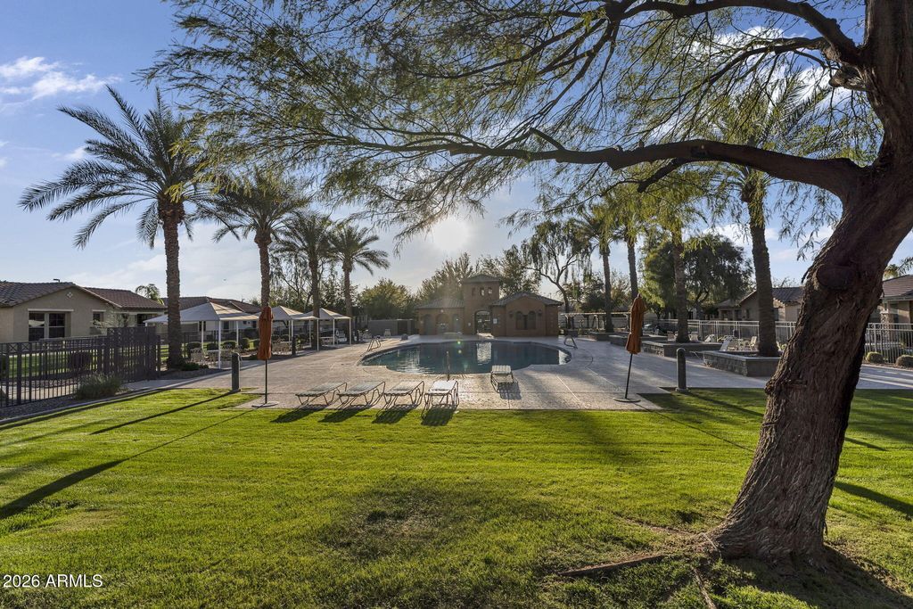 Image 64 of property listing at 4101 E WOODSIDE Way, Gilbert, AZ 85297