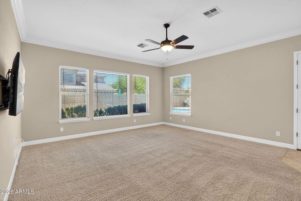 Image 7 of property listing at 4101 E WOODSIDE Way, Gilbert, AZ 85297