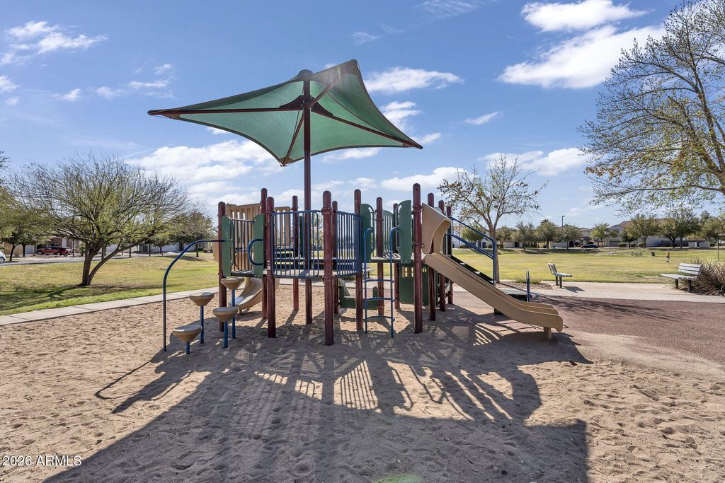 Image 73 of property listing at 4101 E WOODSIDE Way, Gilbert, AZ 85297