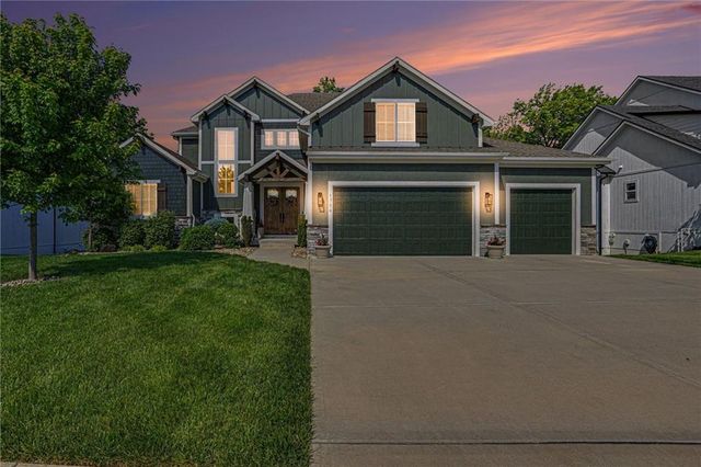1784 Homestead Drive, Liberty, MO 64068