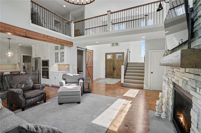 1784 Homestead Drive, Liberty, MO 64068