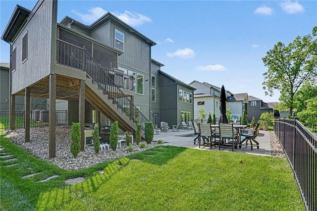 1784 Homestead Drive, Liberty, MO 64068