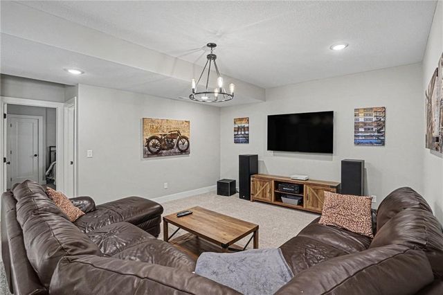 1784 Homestead Drive, Liberty, MO 64068