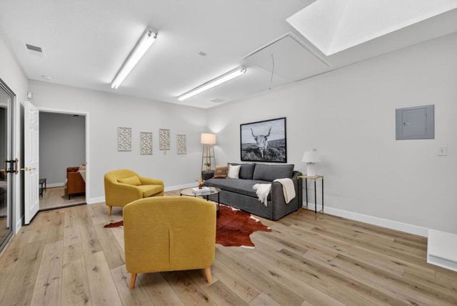 1858 Lencar Way, San Jose, CA 95124