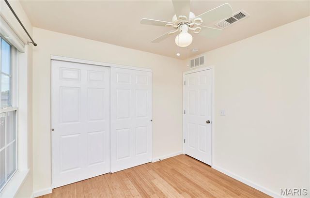 70 Round Table Court, Winfield, MO 63389