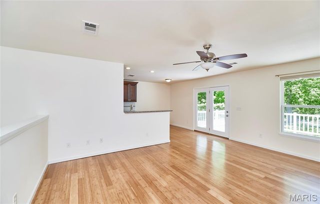 70 Round Table Court, Winfield, MO 63389