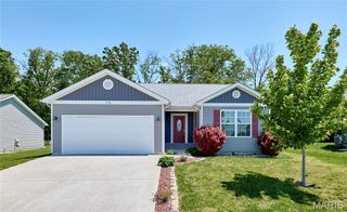 70 Round Table Court, Winfield, MO 63389
