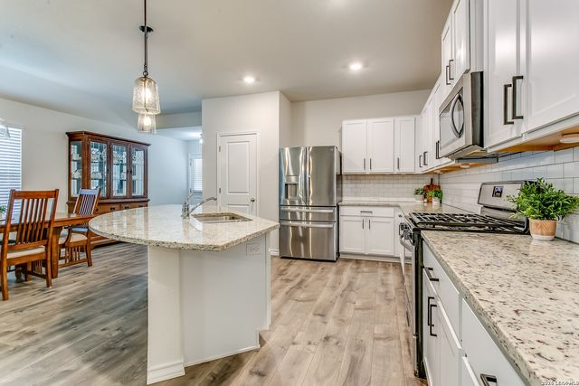 22214 READING GREEN BLVD, San Antonio, TX 78261