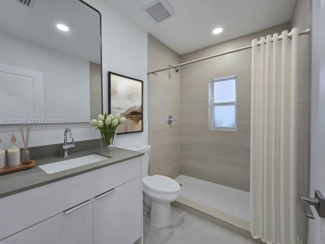 765 NW 45th St, Miami, FL 33127