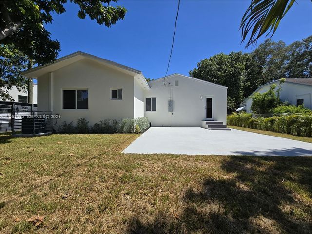 765 NW 45th St, Miami, FL 33127