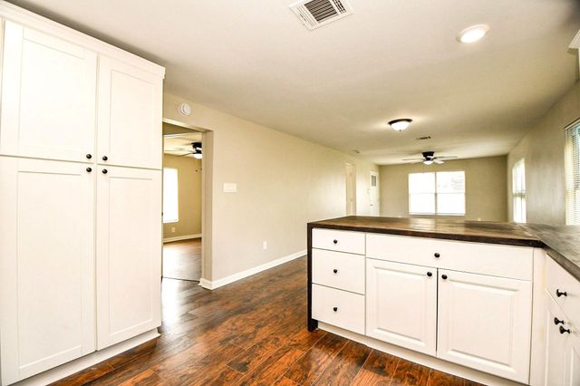 3642 Easy Street, Houston, TX 77026