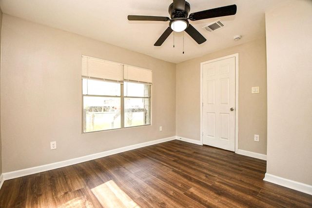 3642 Easy Street, Houston, TX 77026