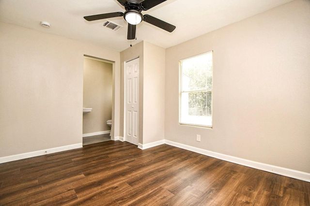3642 Easy Street, Houston, TX 77026