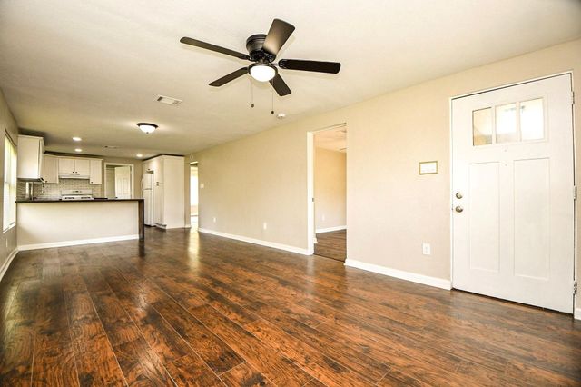3642 Easy Street, Houston, TX 77026