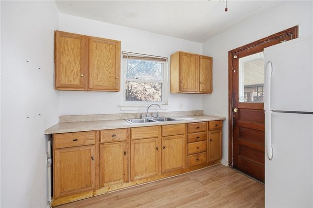116 6th Ave, Ross Twp, PA 15229