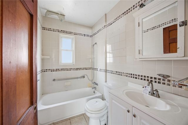 116 6th Ave, Ross Twp, PA 15229