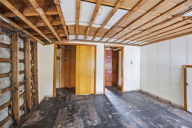 116 6th Ave, Ross Twp, PA 15229