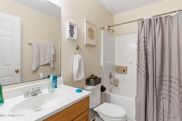 20021 Sunshine Drive, A & B, Long Beach, MS 39560