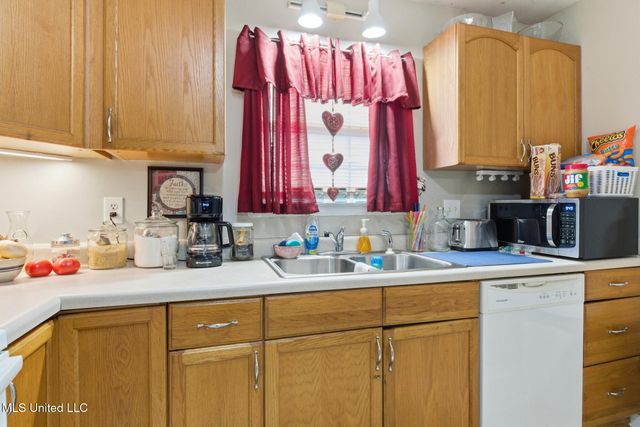 20021 Sunshine Drive, A & B, Long Beach, MS 39560