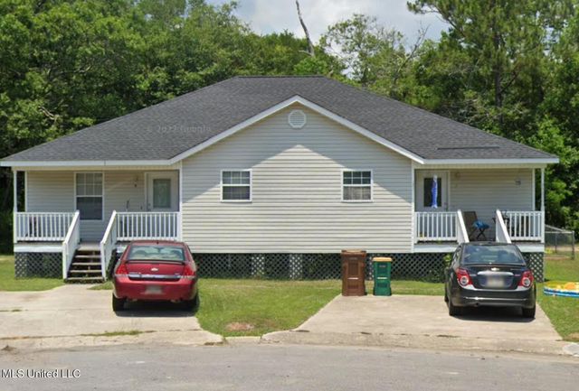 20021 Sunshine Drive, A & B, Long Beach, MS 39560