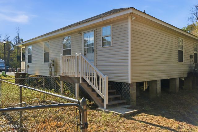 20021 Sunshine Drive, A & B, Long Beach, MS 39560