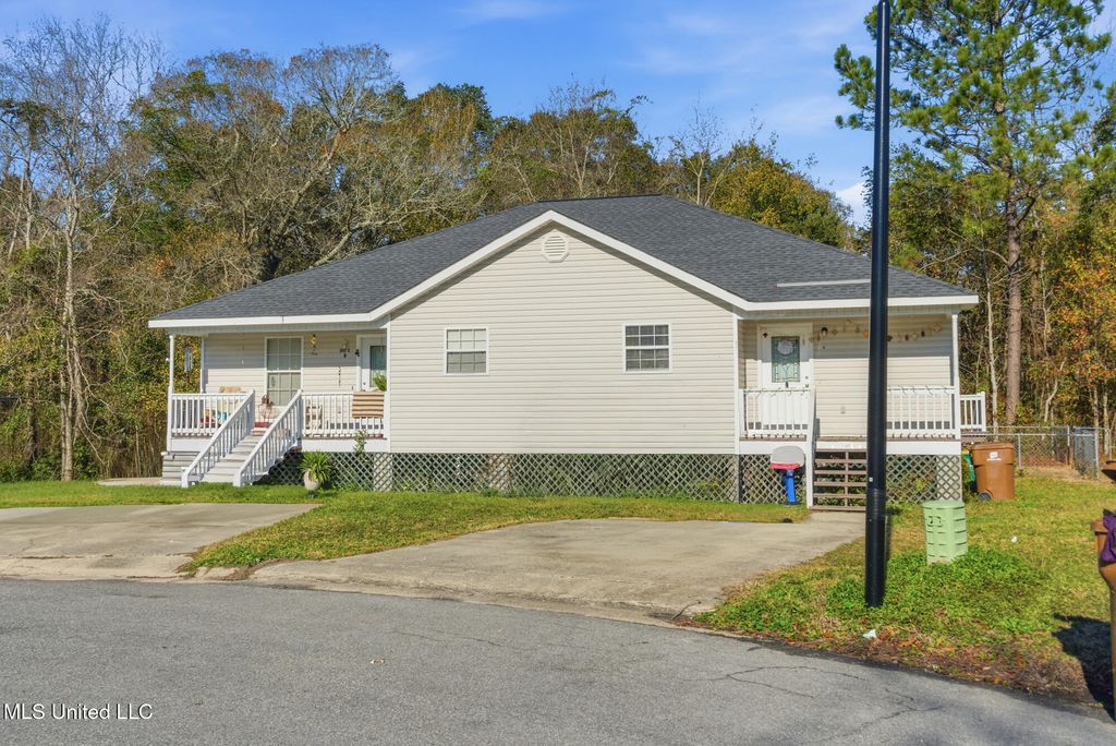 20021 Sunshine Drive, A & B, Long Beach, MS 39560