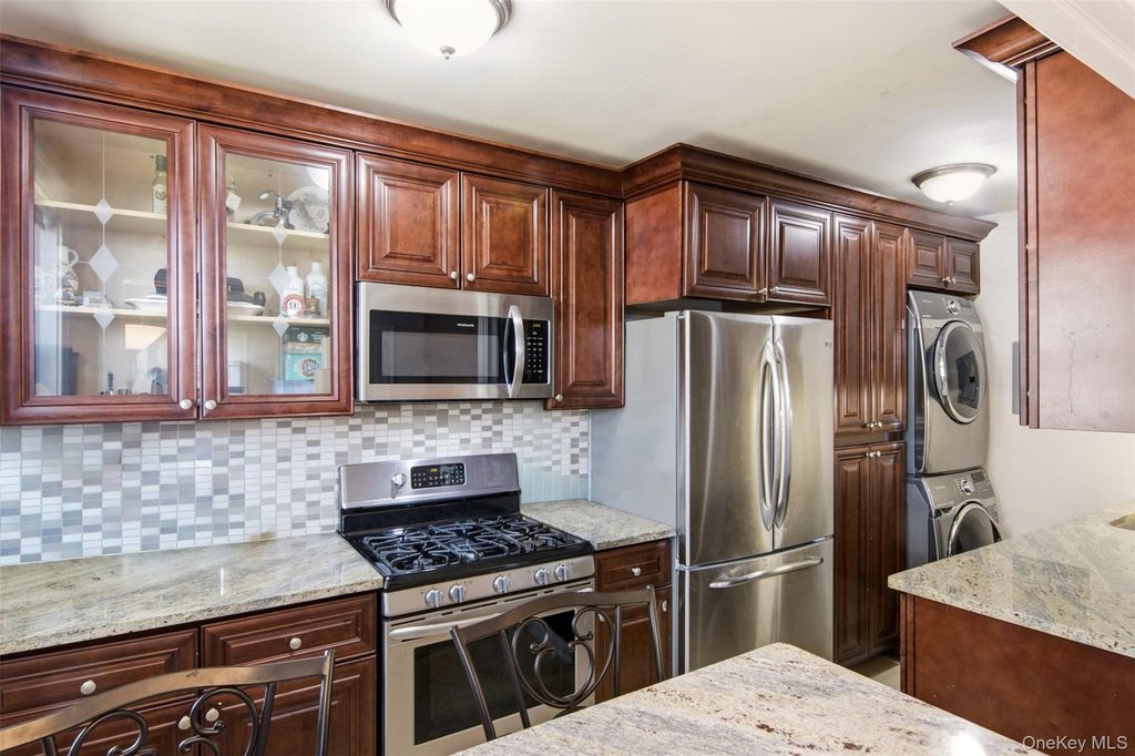 160-26 17th Avenue 5-128, Whitestone, NY 11357 — photo 5