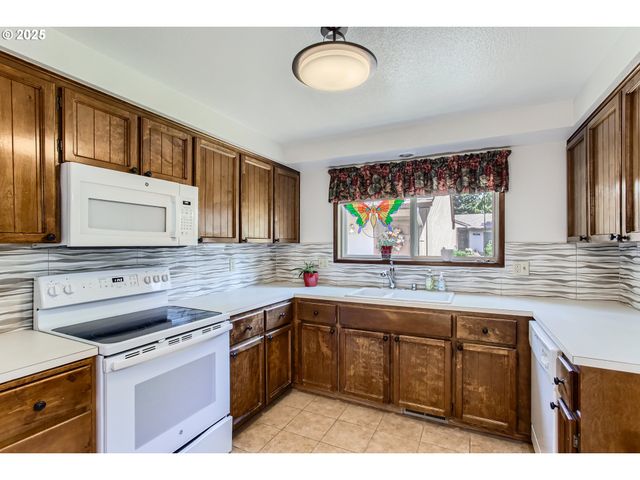 7608 Nw 3RD Ave, Vancouver, WA 98665