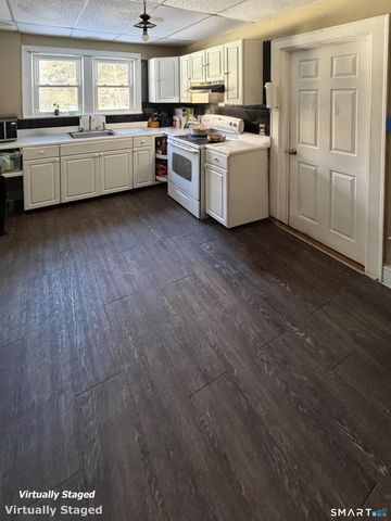 377 Jefferson Avenue, New London, CT 06320